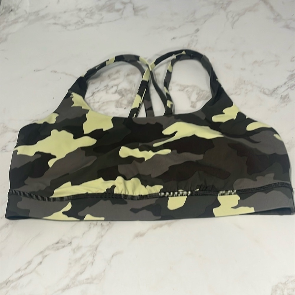 Lululemon Energy Bra *Medium Support, B–D Cup in camo crispin green - size 10 - Picture 5 of 7